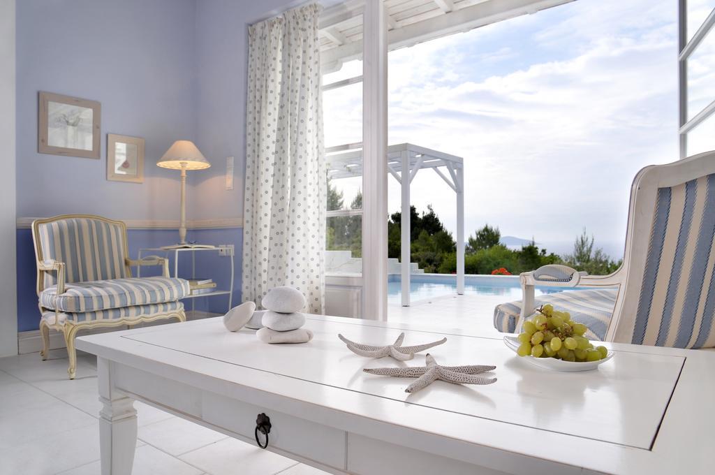 Anemolia Villas With Private Pools Near The Most Beautiful Beaches Of Alonissos Iszómata Kültér fotó